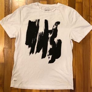 Native Youth | graffiti t shirt | MENS L